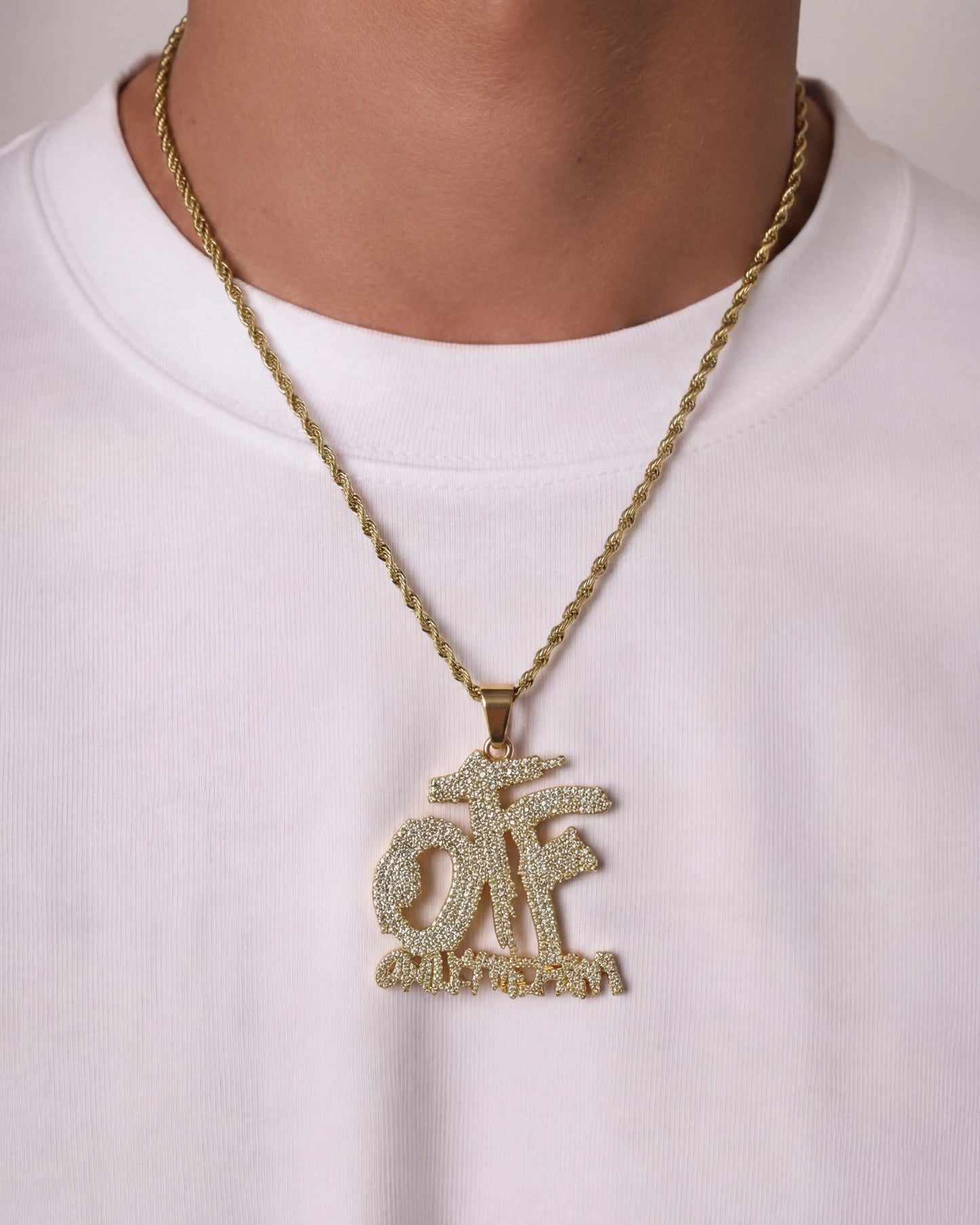 OTF chain gold on model image