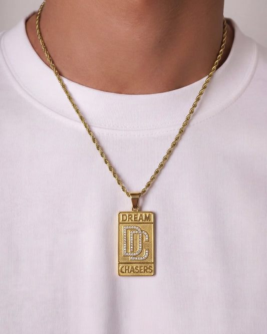 Gold Dream Chaser Impact chain necklace on model photo