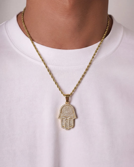 Hamsa hand chain gold on model photo