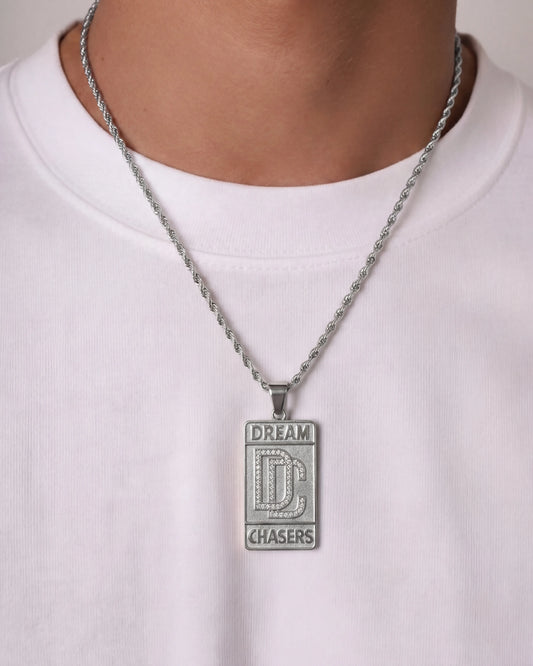 Silver Dream Chaser Impact chain on model photo
