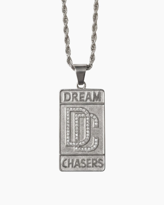 Silver Dream Chaser Impact chain studio product photo
