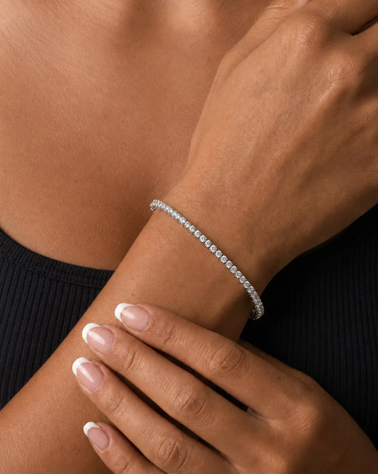 Tennis bracelet silver 3mm on female model