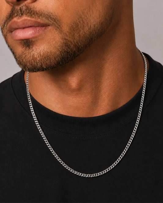 cuban chain silver 3mm on model
